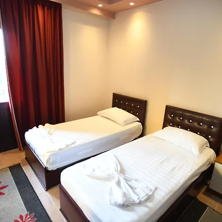 Hotel Ago